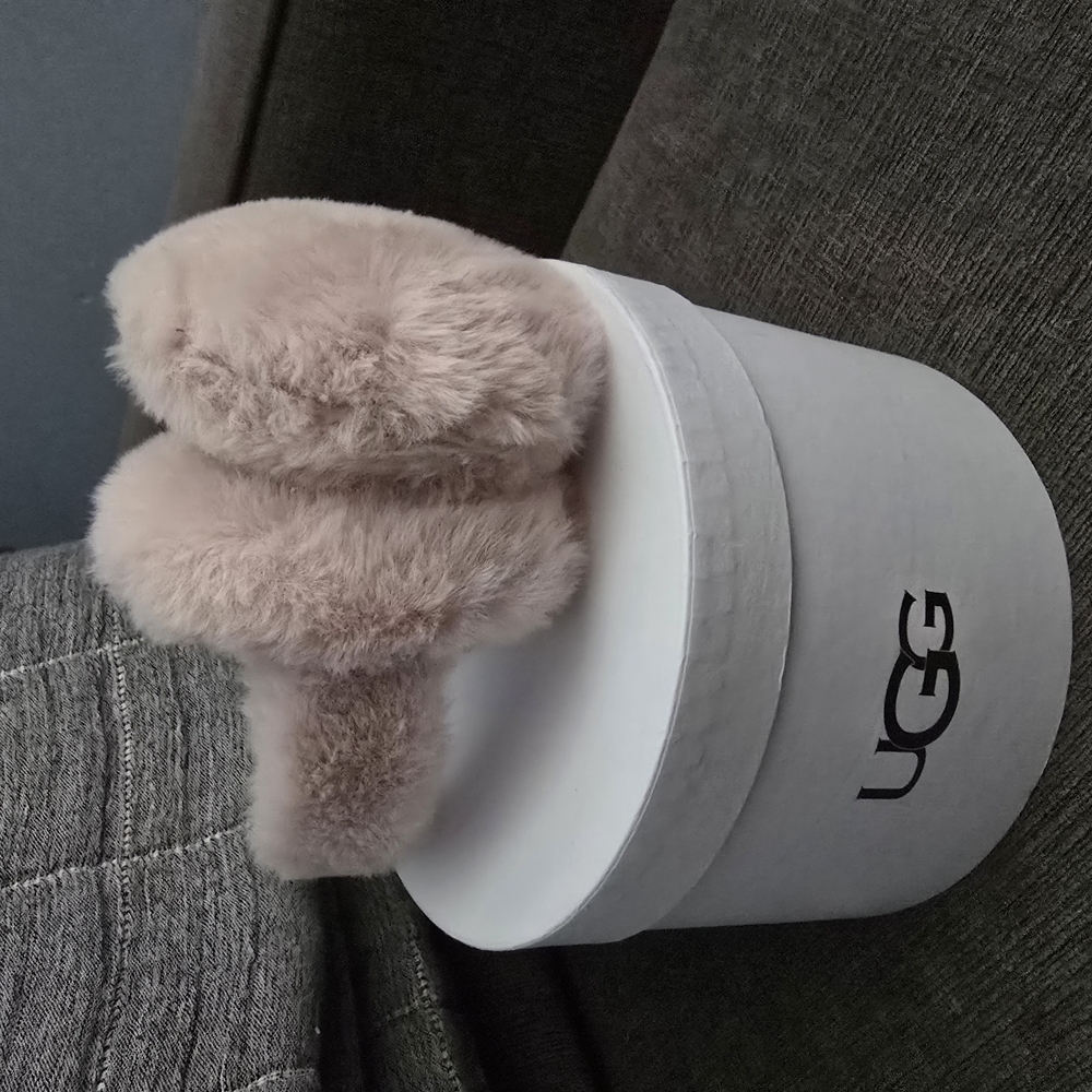 UGG Fluffy Earmuffs